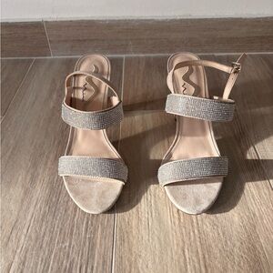 Chic Tan Sandals with Sparkling Straps